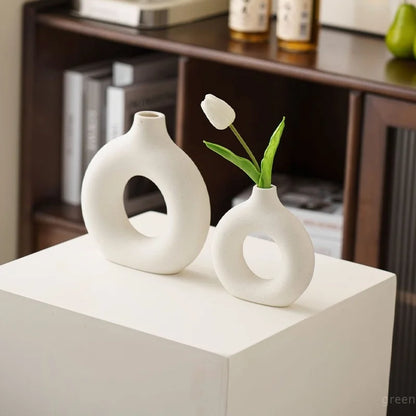 Elegant Spiral White Plastic Vase